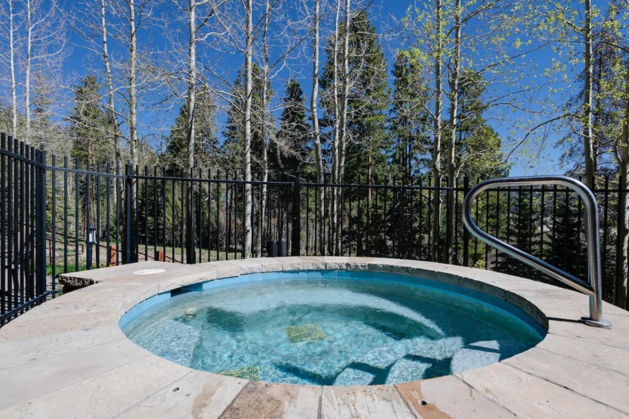 Mountain Thunder Powder Day Condo - Fantastic Breck Ski-In Location Брекънридж Екстериор снимка
